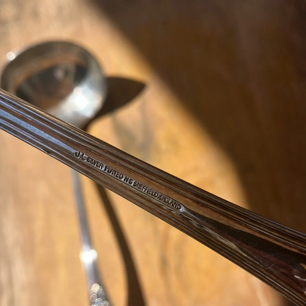Sheffield England 20th Palmette Shell Kings Silver Plated Ladle & Serving Spoon